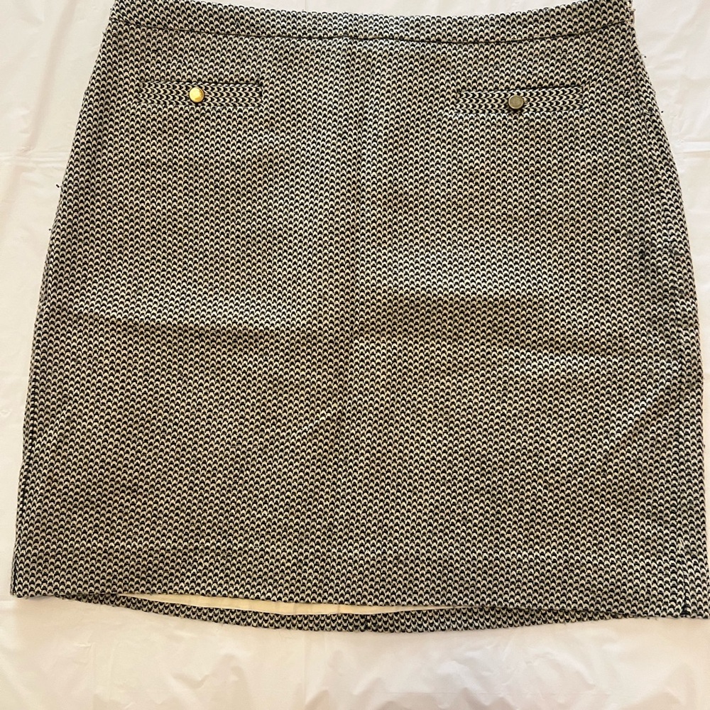Loft Skirt Cream Background with Grey and Black Print